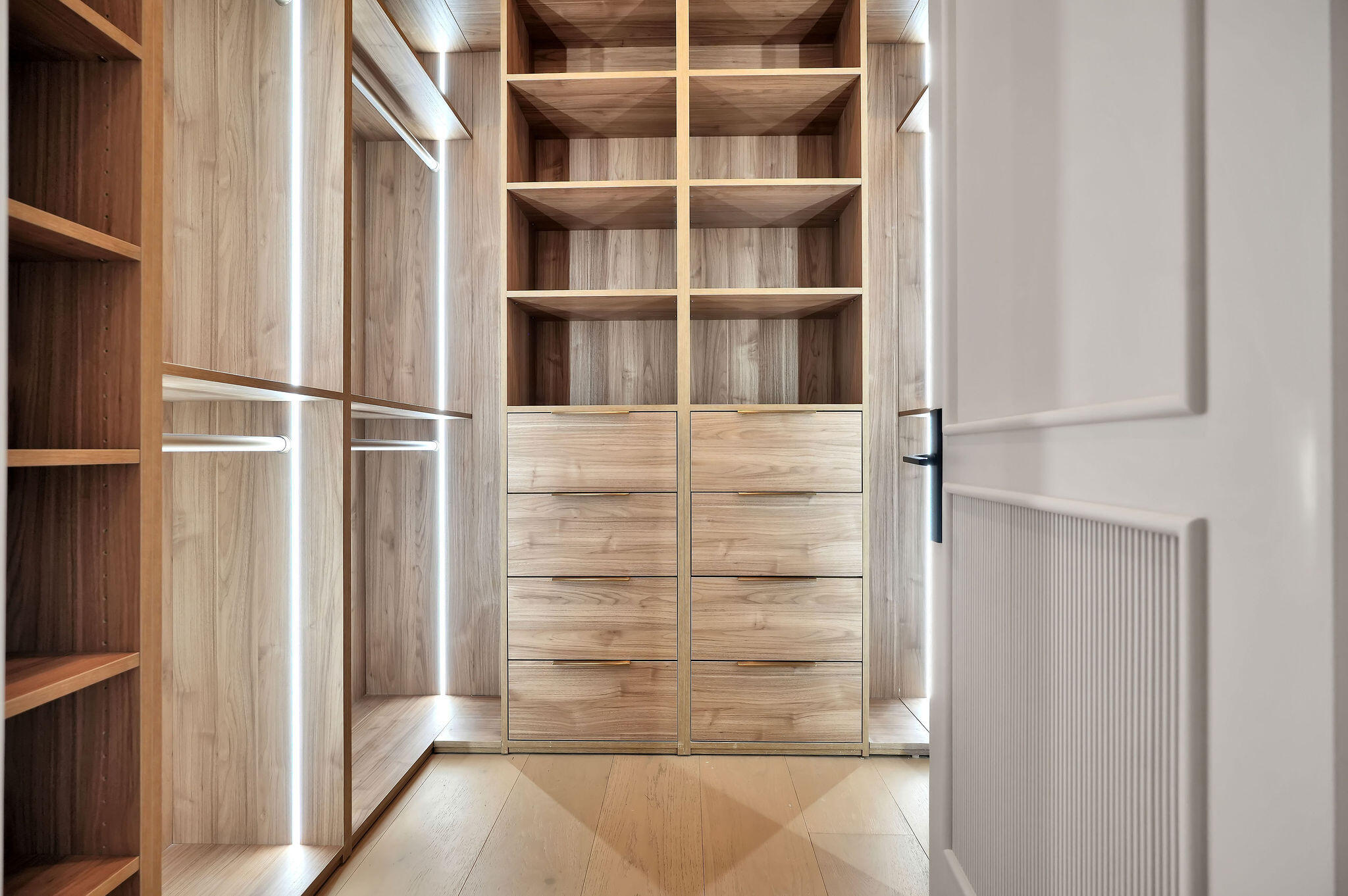 839 Chestnut Court Marco Island, FL 34145 - Photo 25 of 88 a view of walk in closet with empty racks