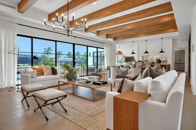 $7,999,000 | 839 Chestnut Court, Marco Island, FL 34145