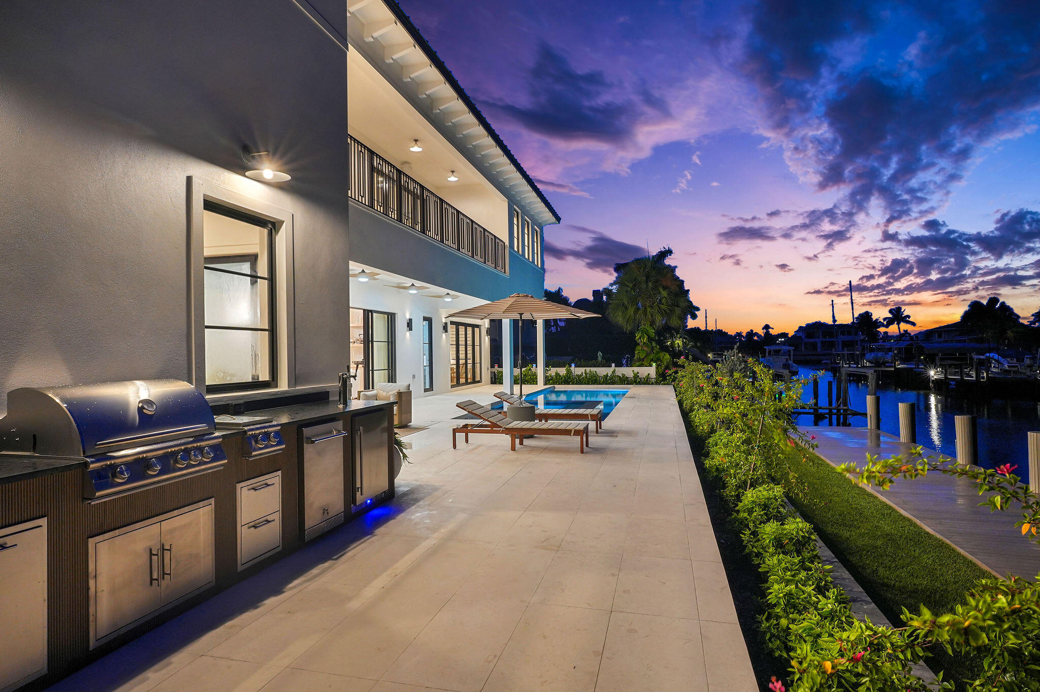 839 Chestnut Court Marco Island, FL 34145 - Photo 70 of 88 Marco Island summer kitchen at night