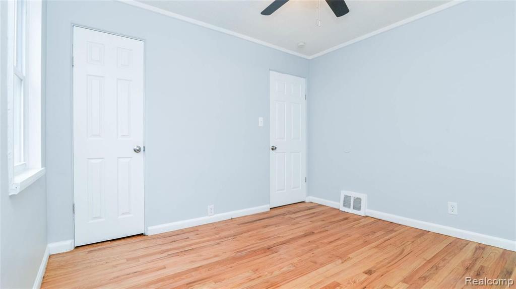 16741 East 8 Mile Road Eastpointe, MI 48021 - Photo 13 of 31