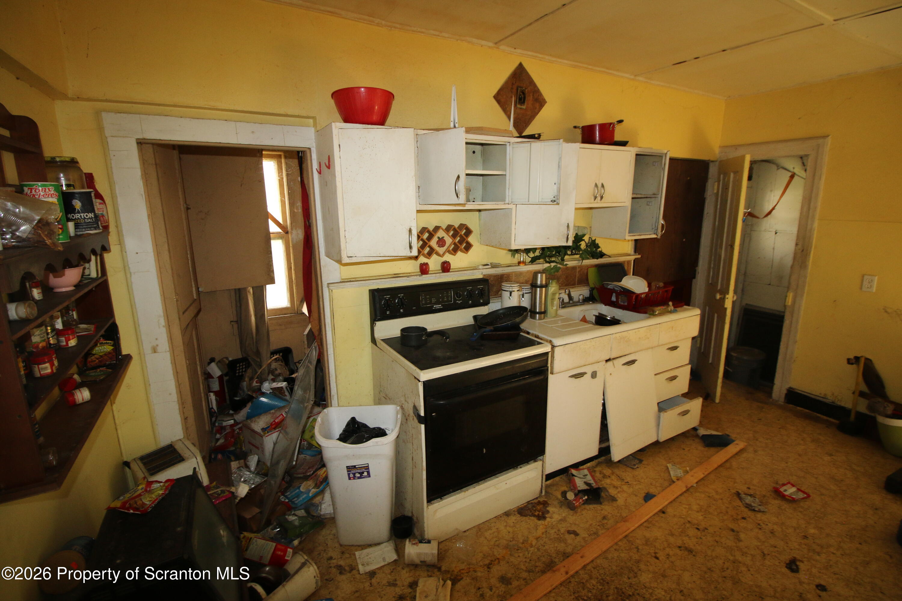 431 Phelps Street Scranton, PA 18509 - Photo 8 of 13 IMG_6310