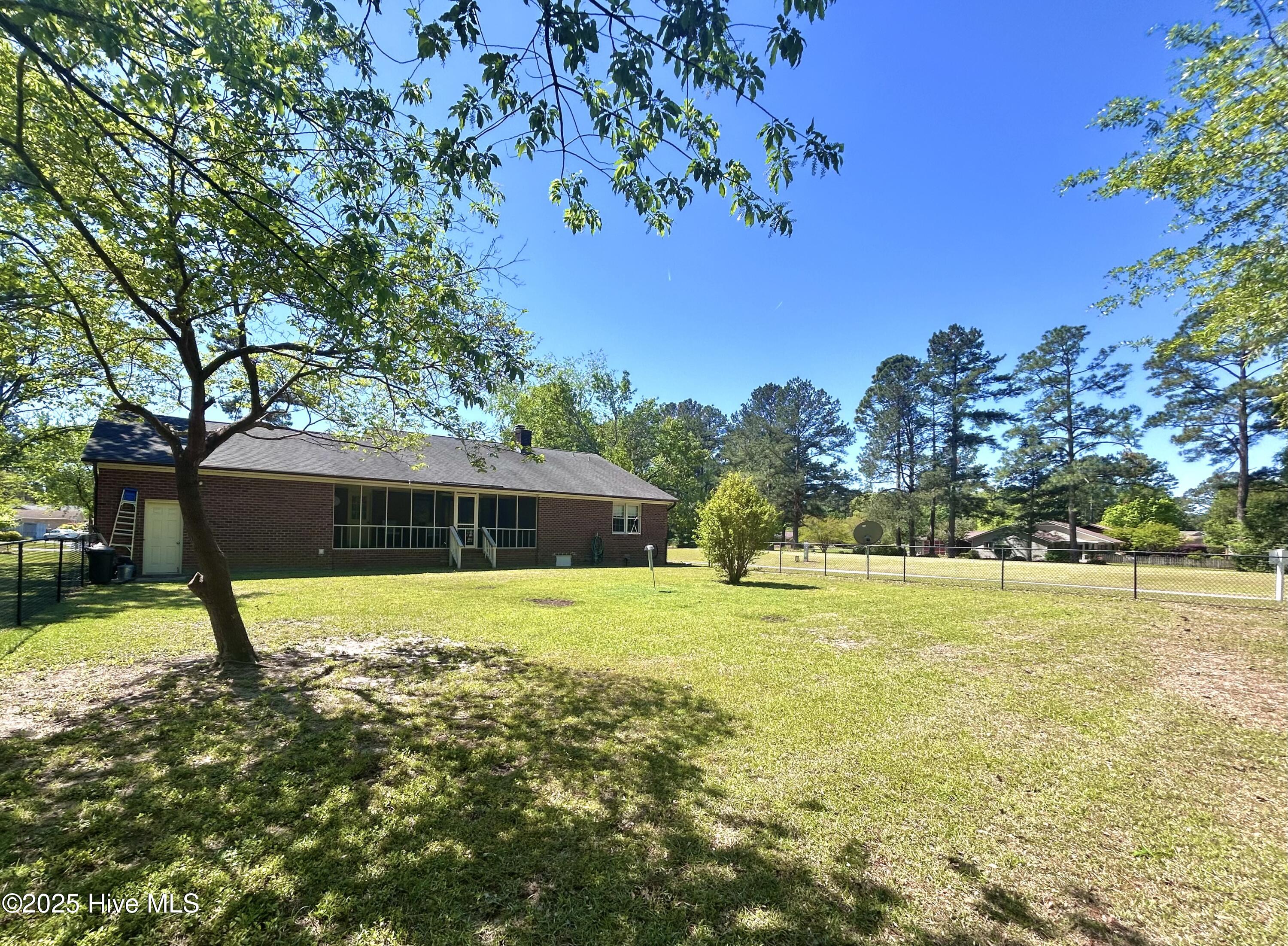 202 Rockledge Road New Bern, NC 28562 - Photo 25 of 32 Backyard