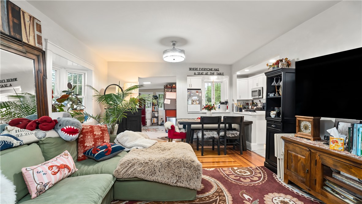 29 Burt Street Warwick, RI 02886 - Photo 13 of 46