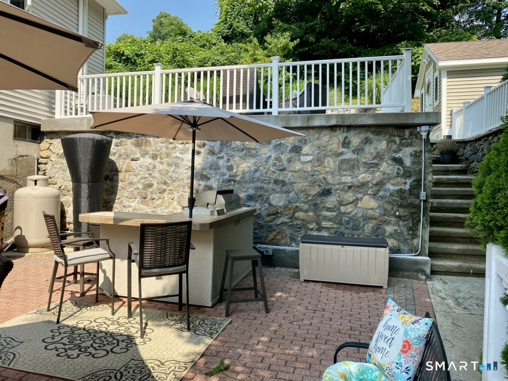327 Jones Road Naugatuck, CT 06770 - Photo 20 of 26