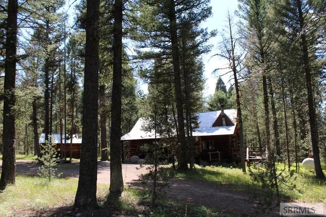 $385,000 | 2774 Northeast Sagehen Drive, Island Park, ID 83429