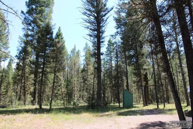 $385,000 | 2774 Northeast Sagehen Drive, Island Park, ID 83429