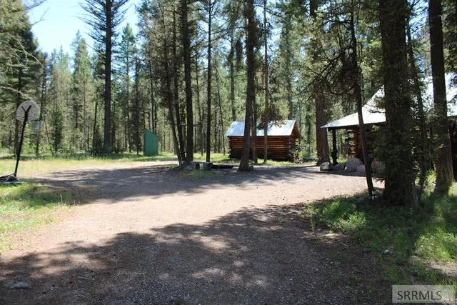 $385,000 | 2774 Northeast Sagehen Drive, Island Park, ID 83429