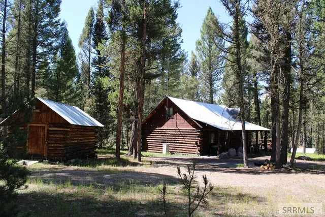 $385,000 | 2774 Northeast Sagehen Drive, Island Park, ID 83429