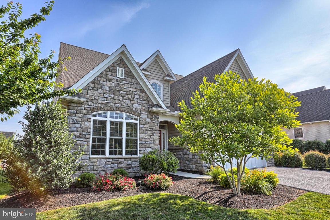 323 Spurrier Drive Lititz, PA 17543 - Photo 1 of 39