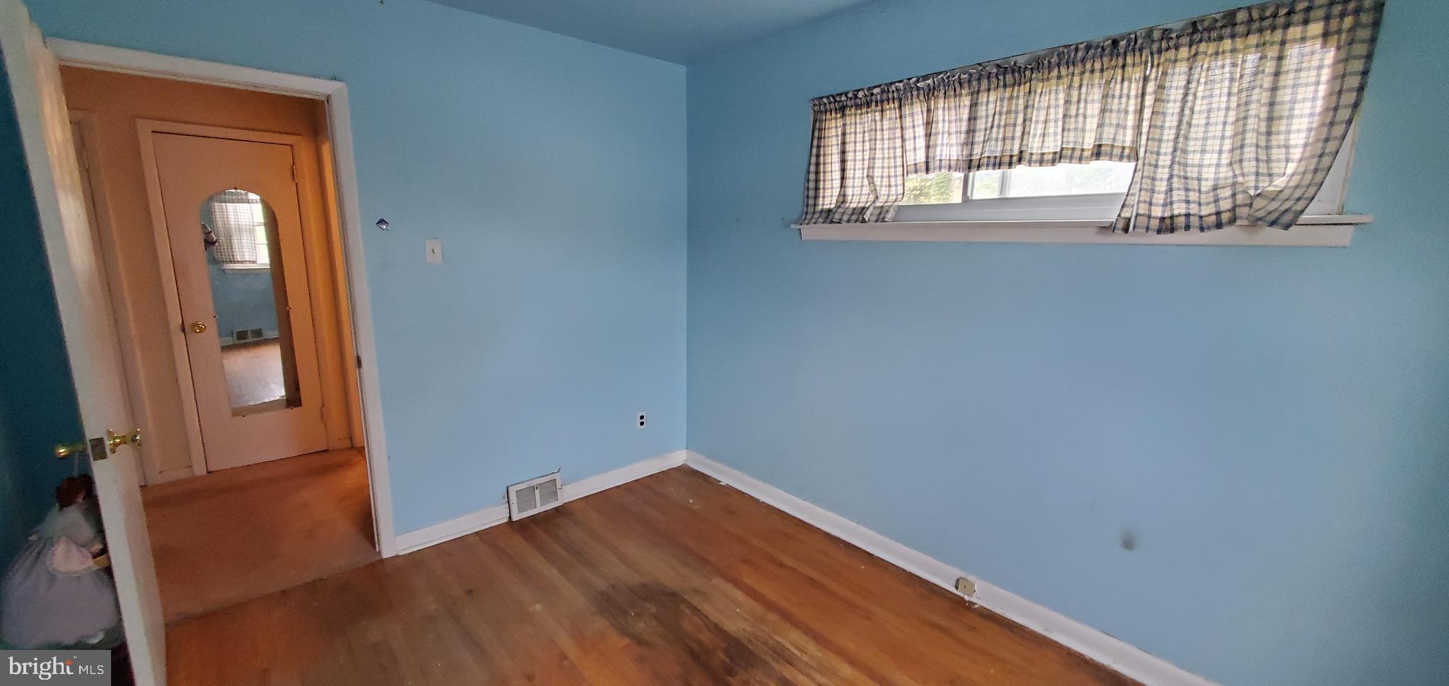 30 Russell Road Willow Grove, PA 19090 - Photo 11 of 17 Gallery Image 11