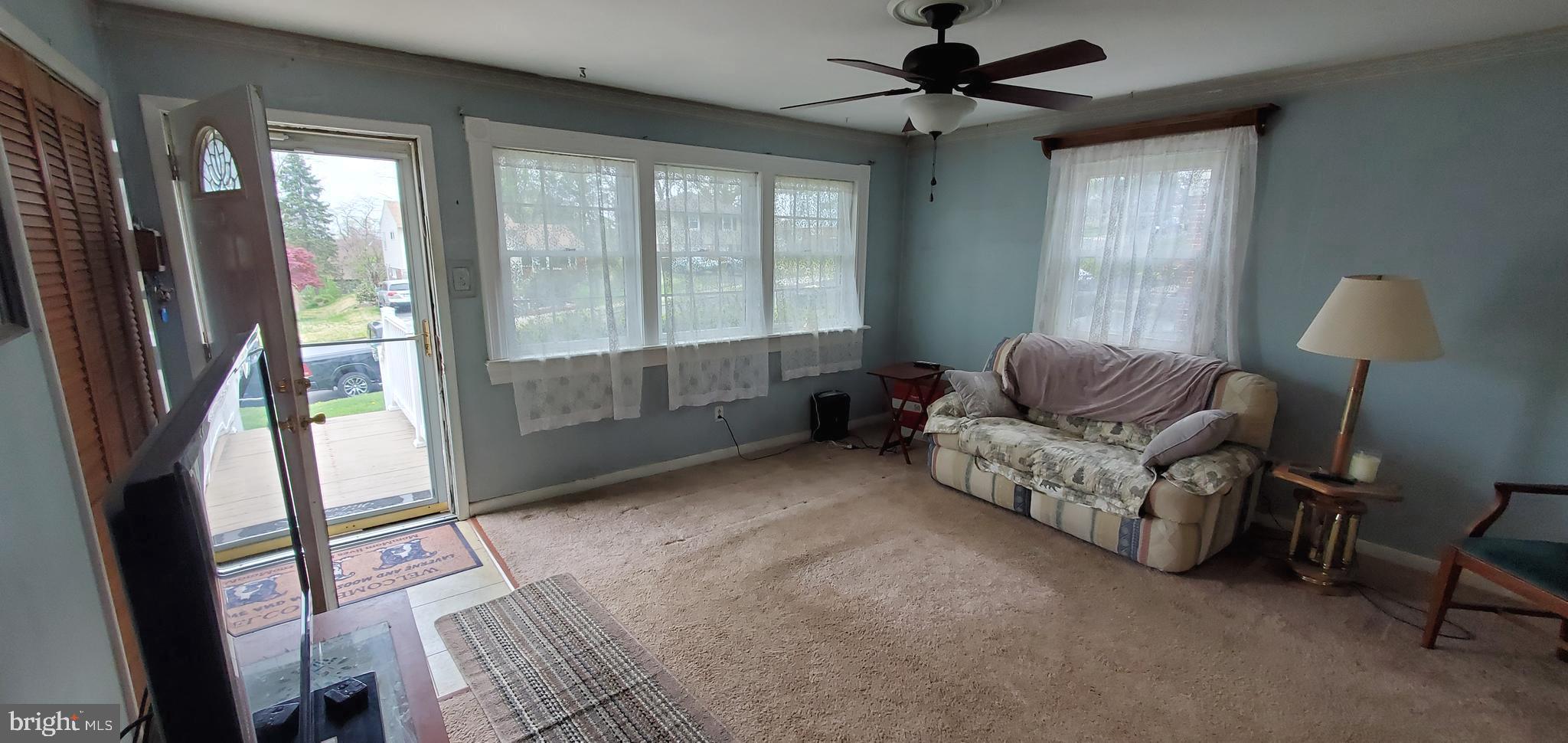 30 Russell Road Willow Grove, PA 19090 - Photo 4 of 17 Gallery Image 4