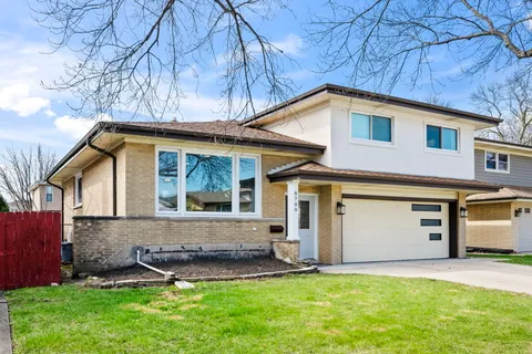 $750,000 | 8709 West Madison Drive, Niles, IL 60714