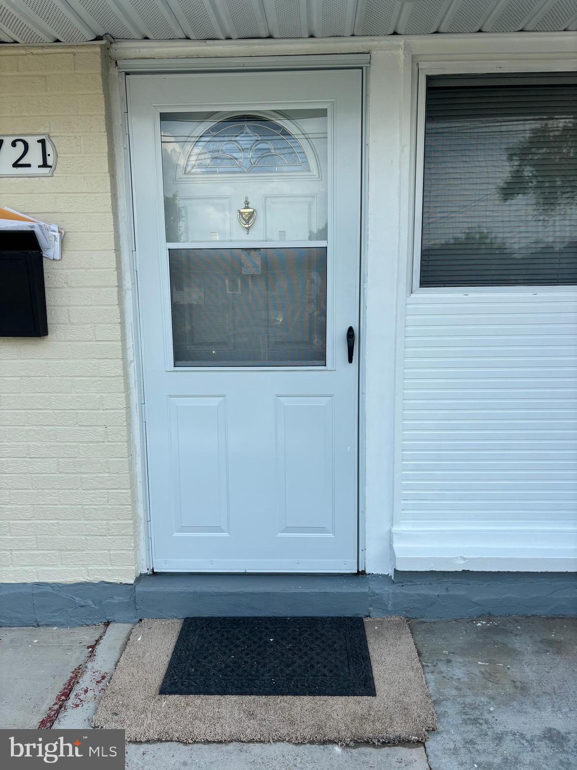 7721 Bender Road Landover, MD 20785 - Photo 3 of 38 Main door,new stormdoor