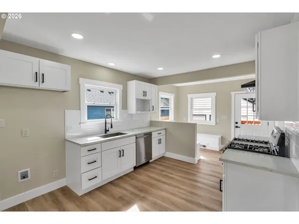 $699,900 | 8745 North Burrage Avenue, Portland, OR 97217