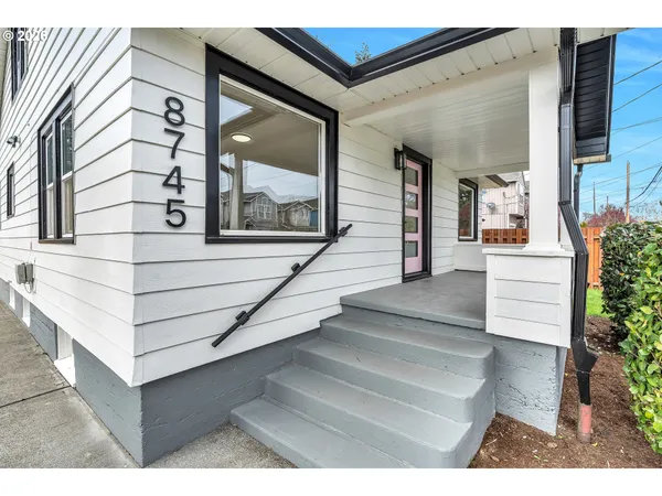 $699,900 | 8745 North Burrage Avenue, Portland, OR 97217