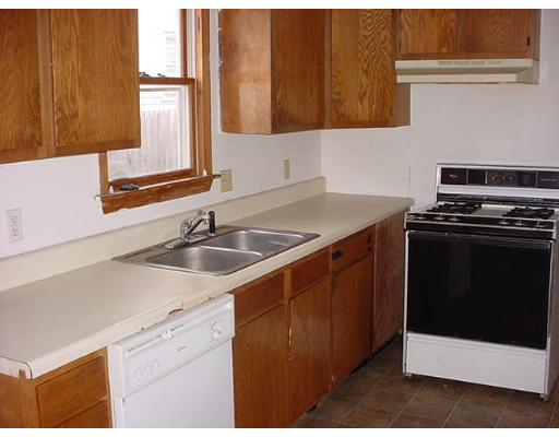 42 Devonshire Road Springfield, MA 01109 - Photo 2 of 3 Gallery Image 2