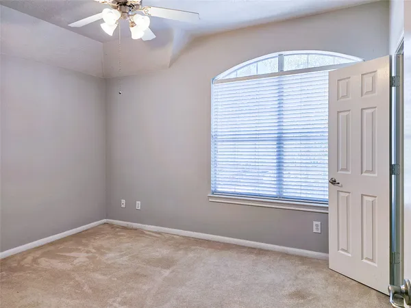 $2,150 | 18118 Yellowstone Trail, Humble, TX 77346