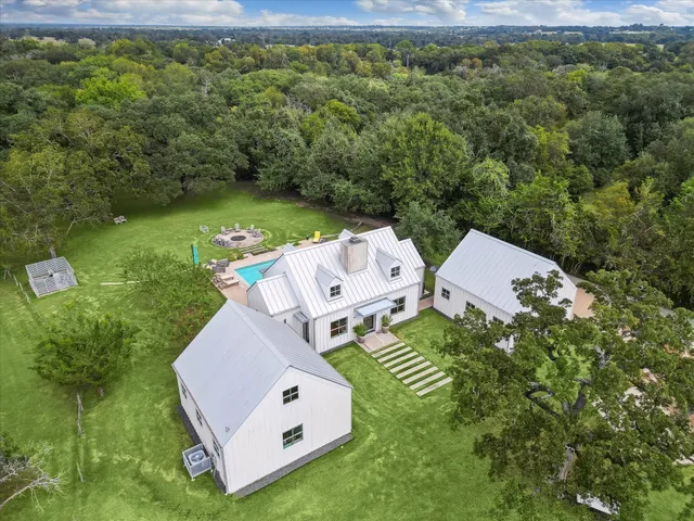 $1,650,000 | 2200 Hartfield Road, Round Top, TX 78954