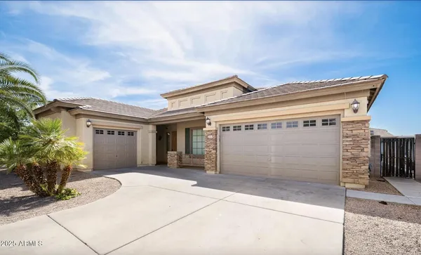 $3,495 | 7402 North 84th Avenue, Glendale, AZ 85305