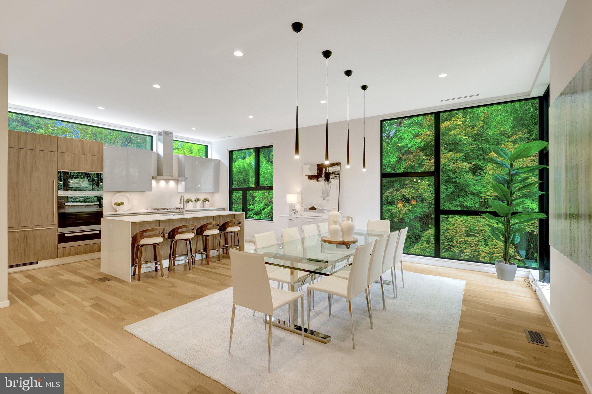 7815 Old Falls Road McLean, VA 22102 - Photo 9 of 85 Seamless open-concept dining room and kitchen