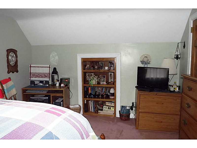 237 Harris Road Smithfield, RI 02917 - Photo 12 of 24 Bedroom.