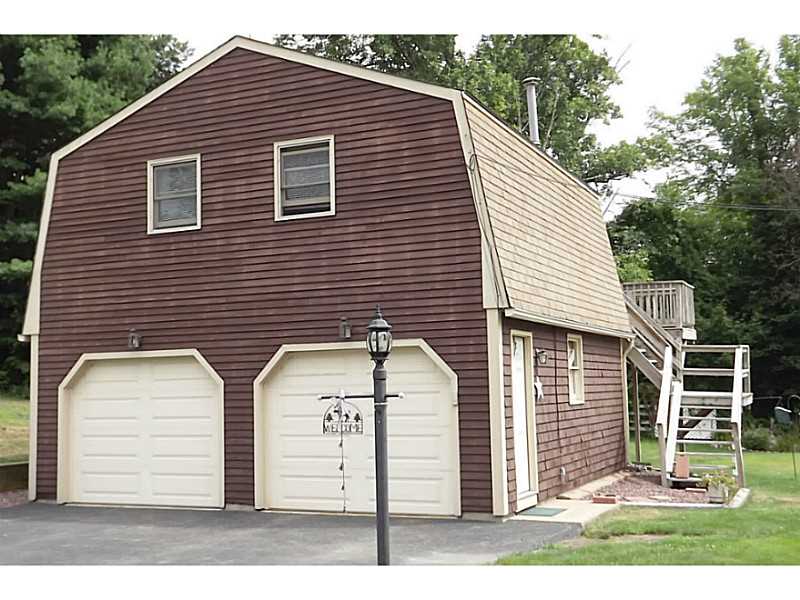 237 Harris Road Smithfield, RI 02917 - Photo 21 of 24 Parking Lot/Garage.