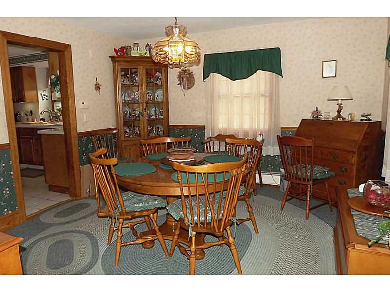 237 Harris Road Smithfield, RI 02917 - Photo 8 of 24 Dining Room.