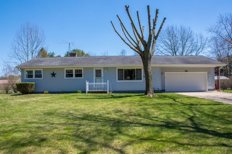58330 Pear Road South Bend, IN 46619 - Photo 1 of 36 Gallery Image 1
