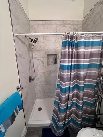 $185,000 | 220 Sharp Avenue, Sikeston, MO 63801