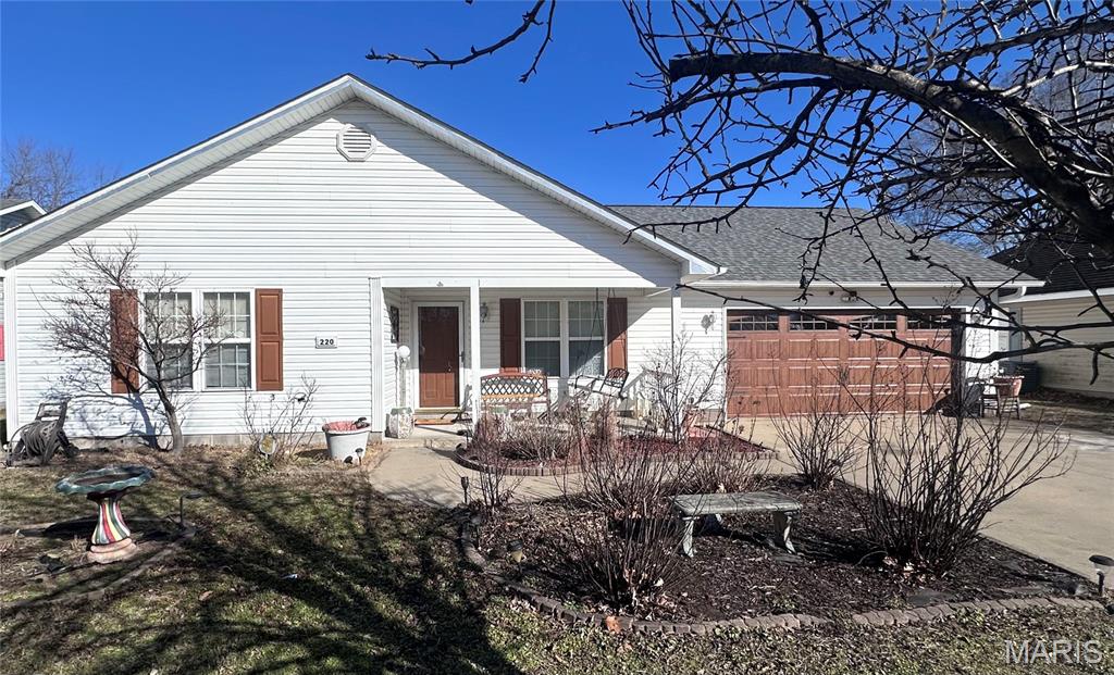 220 Sharp Avenue Sikeston, MO 63801 - Photo 2 of 24