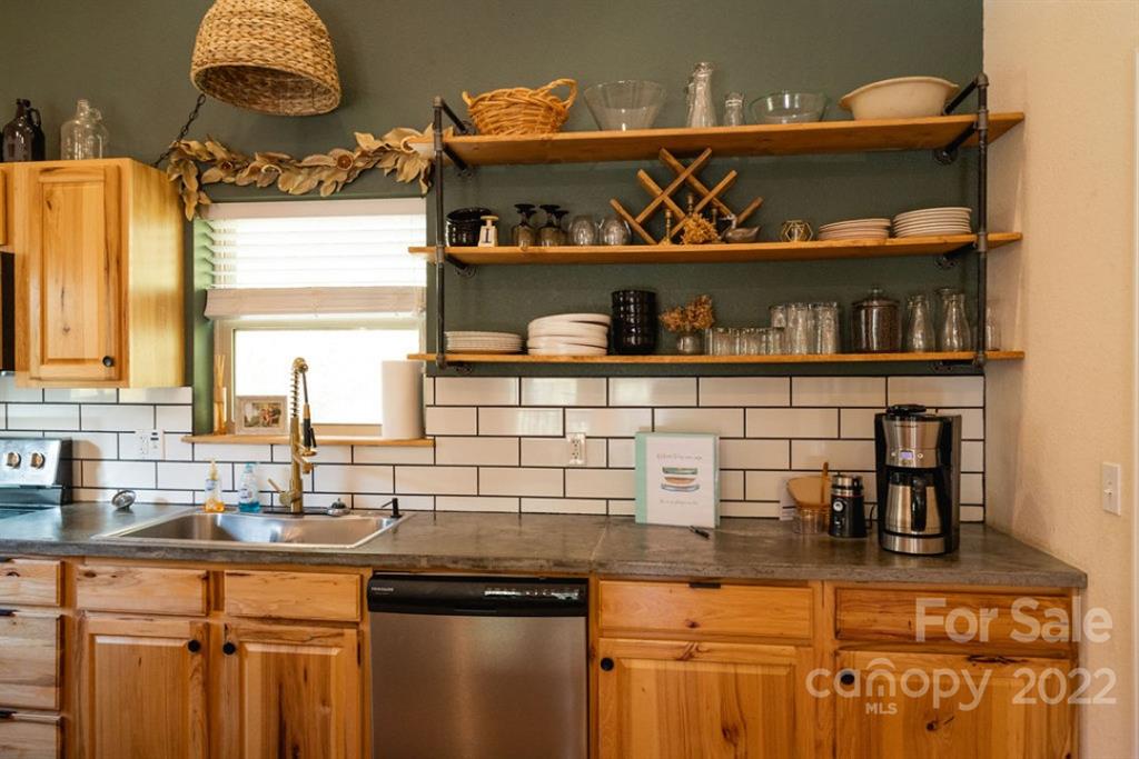 648 Riverbend Road Sylva, NC 28779 - Photo 11 of 35 Gallery Image 11