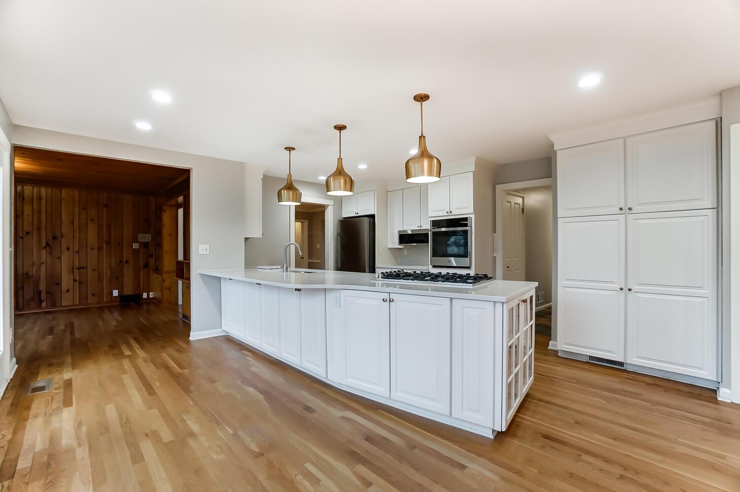 3112 Leeds Road Columbus, OH 43221 - Photo 11 of 40 50034611-011_web