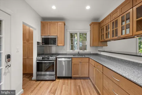 $1,050,000 | 3810 Dresden Street, Kensington, MD 20895
