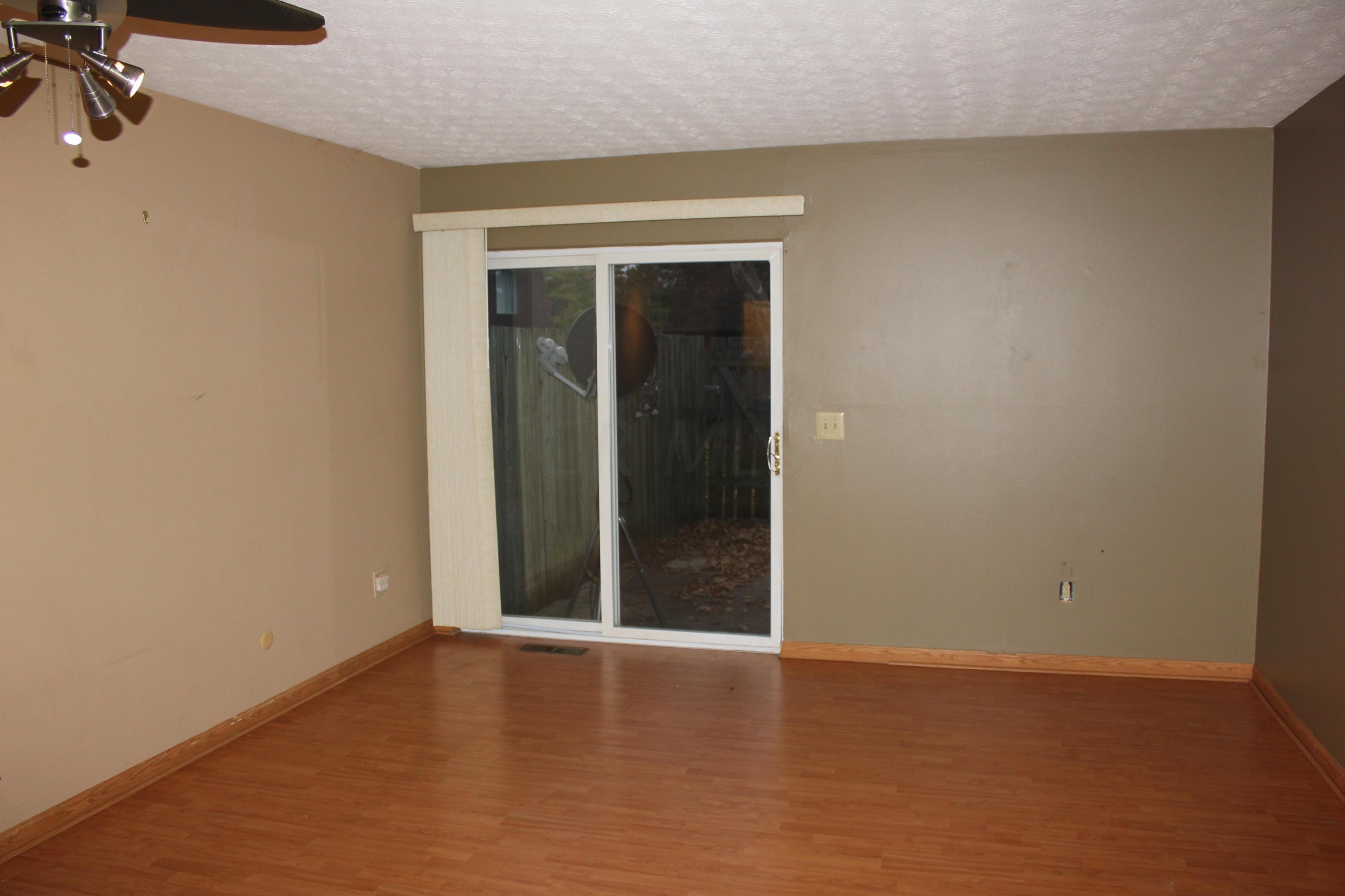 466 Shell Court West Columbus, OH 43213 - Photo 6 of 12