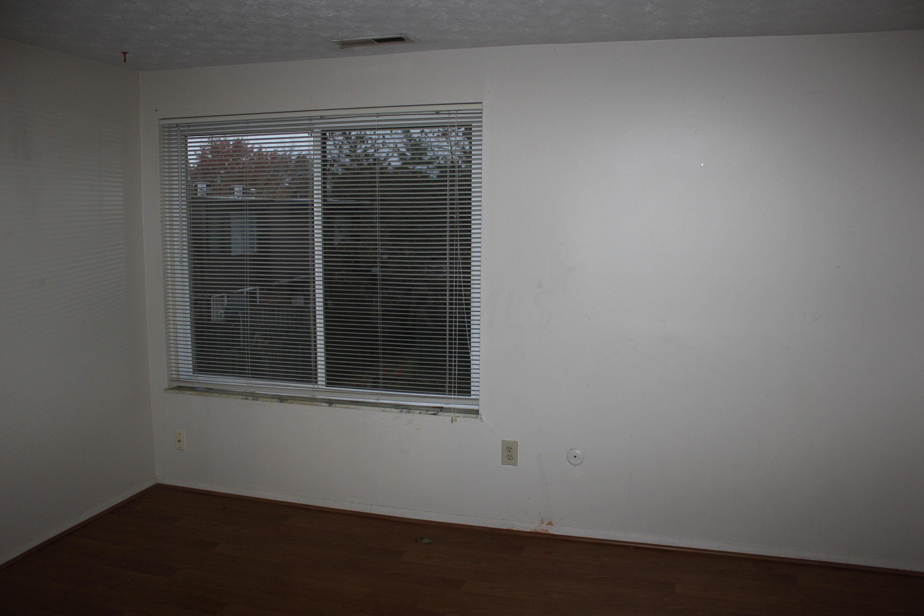 466 Shell Court West Columbus, OH 43213 - Photo 8 of 12