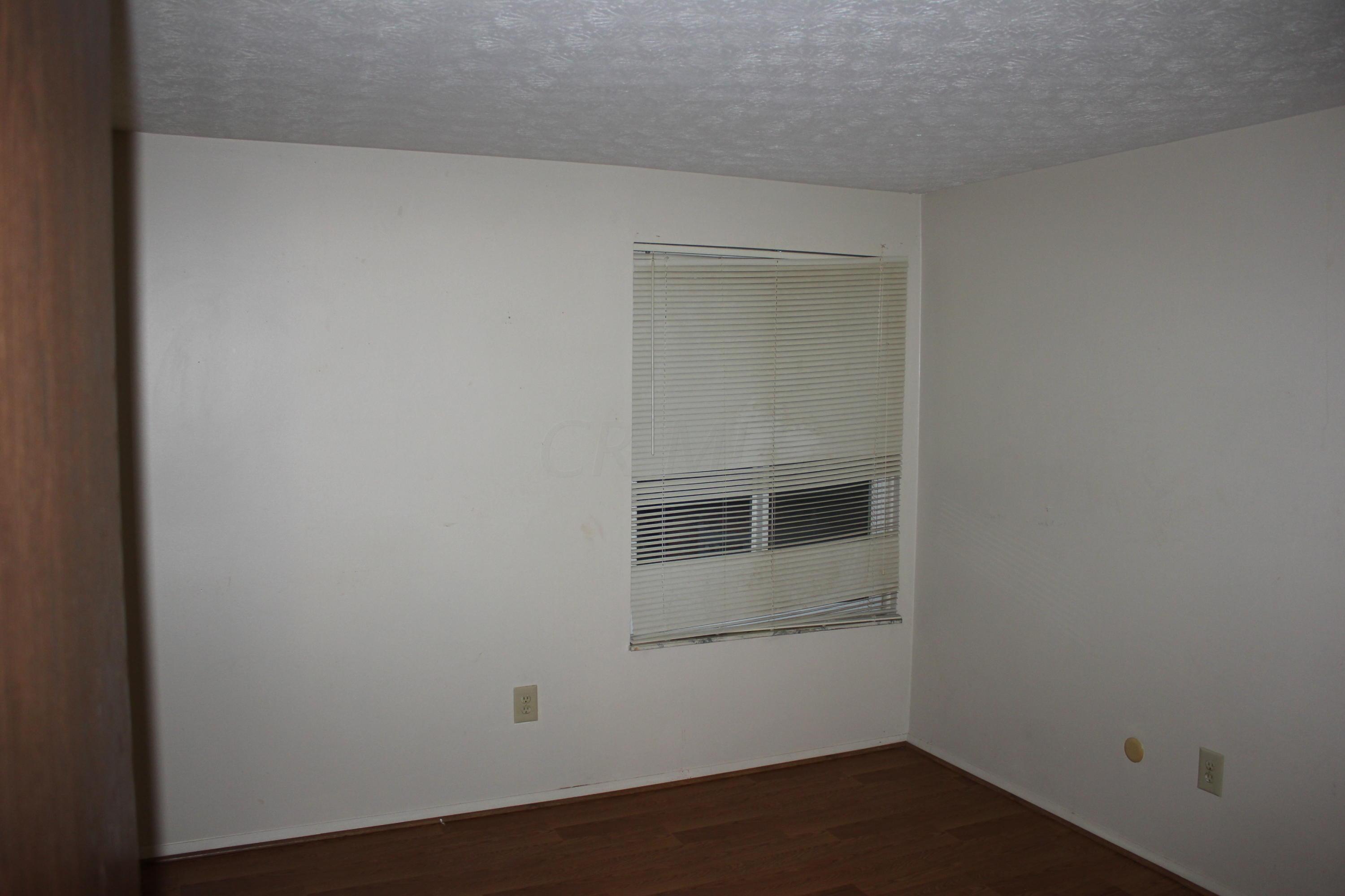 466 Shell Court West Columbus, OH 43213 - Photo 9 of 12