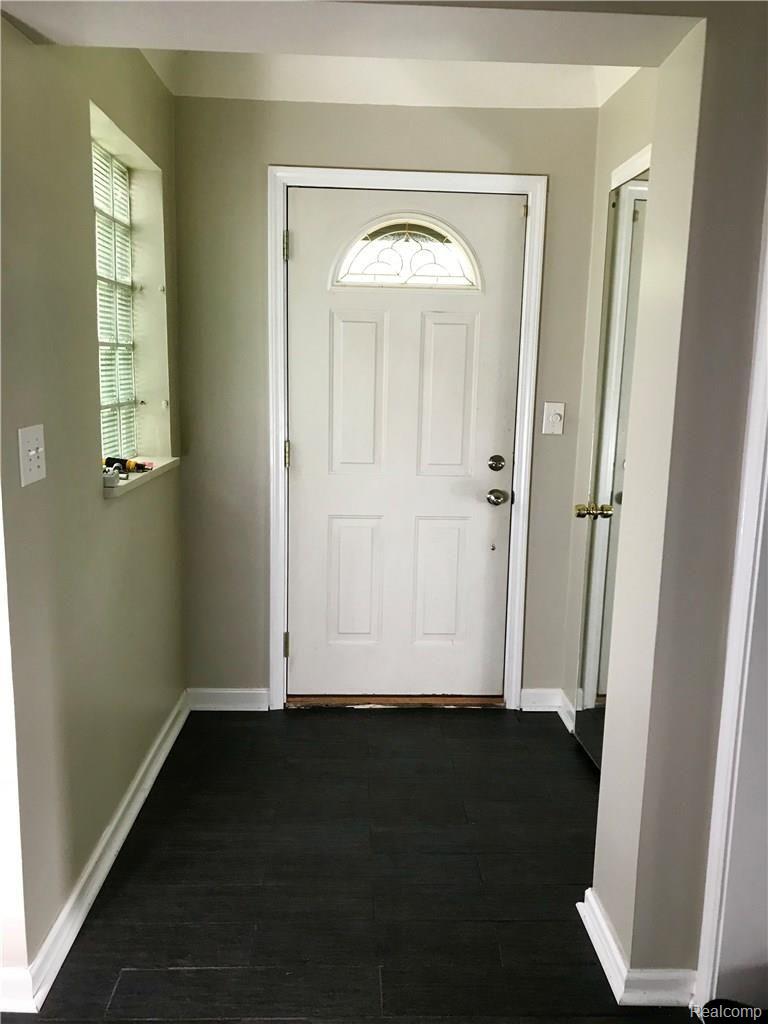 14361 Newburgh Road Livonia, MI 48154 - Photo 13 of 43 IMG_4919.jpg