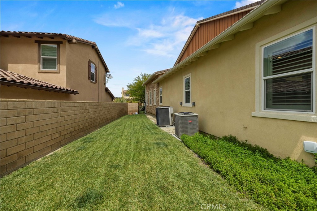 24949 Old Stone Way Stevenson Ranch, CA 91381 - Photo 106 of 111