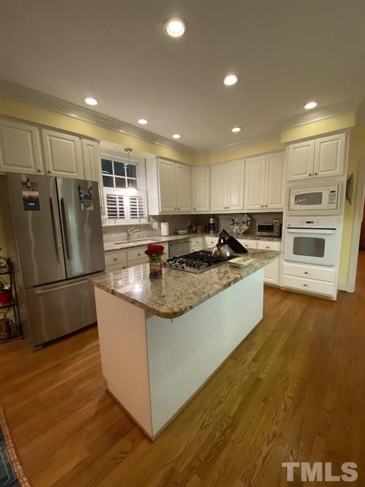 8613 Bell Grove Way Raleigh, NC 27615 - Photo 8 of 30