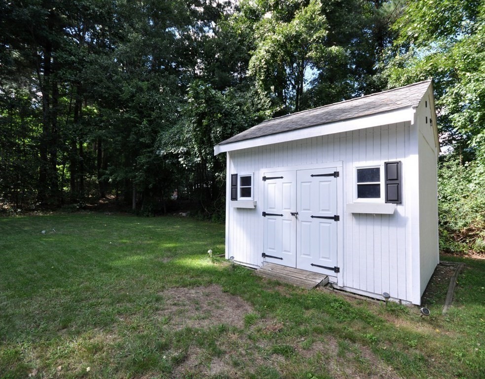 18 Robinwood Road Acton, MA 01720 - Photo 20 of 22 Gallery Image 20