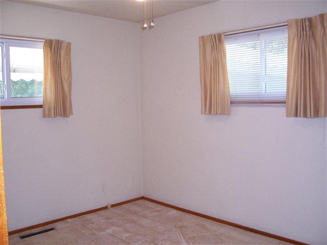 201 Reservoir Road Pekin, IL 61554 - Photo 6 of 11 Gallery Image 6