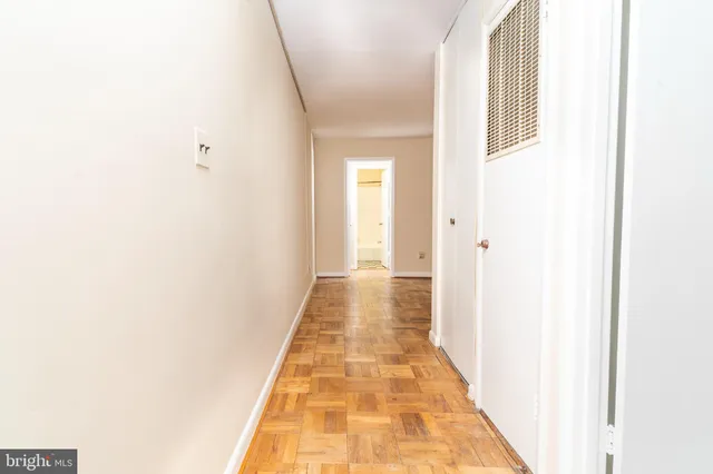 $1,800 | 10500 Montrose Avenue, Unit M4, Rockville, MD 20852