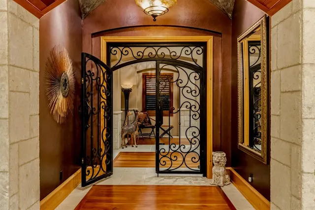 $10,895,000 | 1000 East Railroad Avenue, Boca Grande, FL 33921