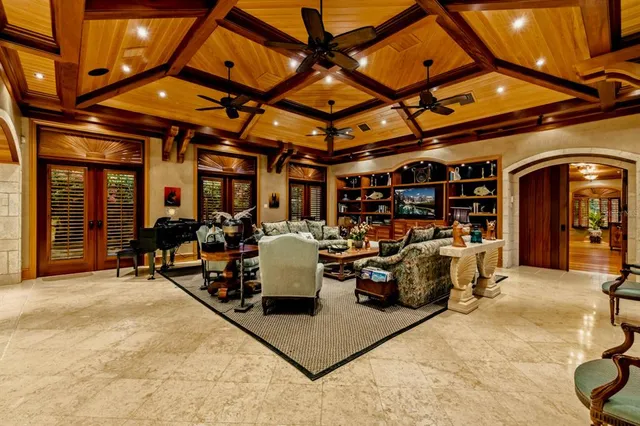 $10,895,000 | 1000 East Railroad Avenue, Boca Grande, FL 33921