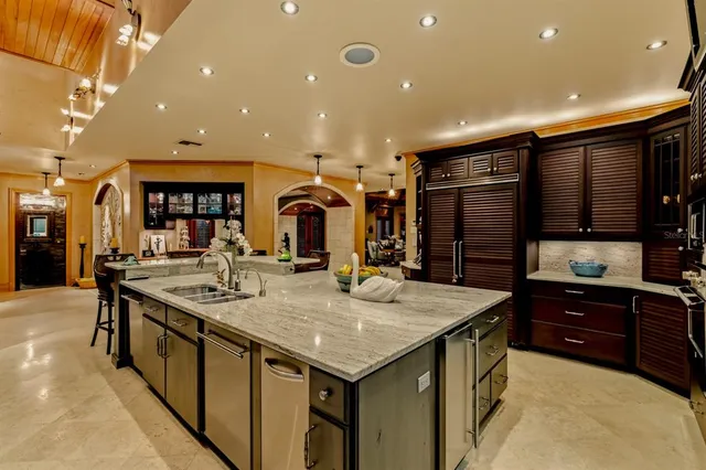 $10,895,000 | 1000 East Railroad Avenue, Boca Grande, FL 33921