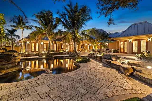 $10,895,000 | 1000 East Railroad Avenue, Boca Grande, FL 33921