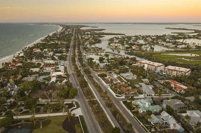 $10,895,000 | 1000 East Railroad Avenue, Boca Grande, FL 33921