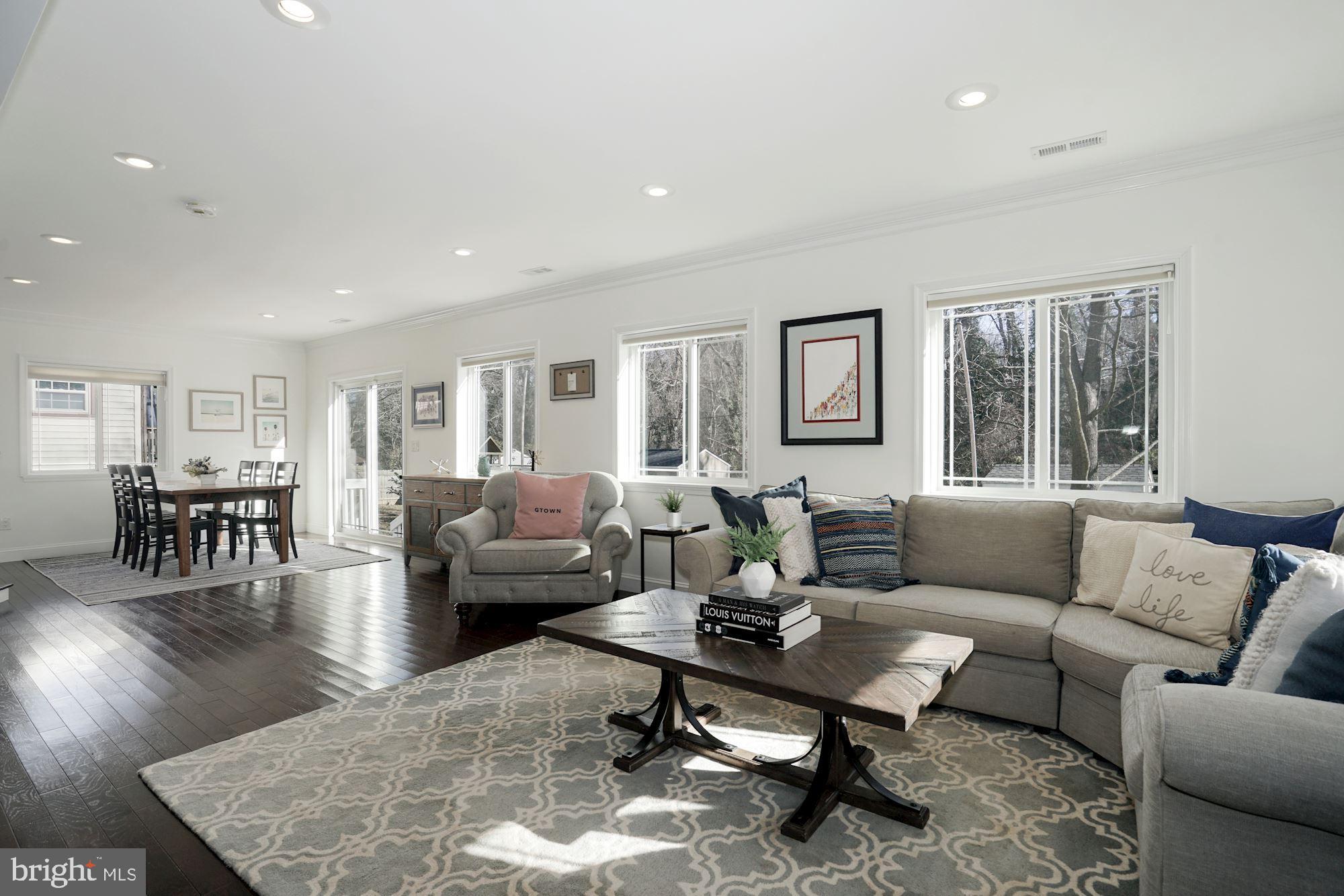2809 Bolling Road Falls Church, VA 22042 - Photo 12 of 39 Lots of natural Light