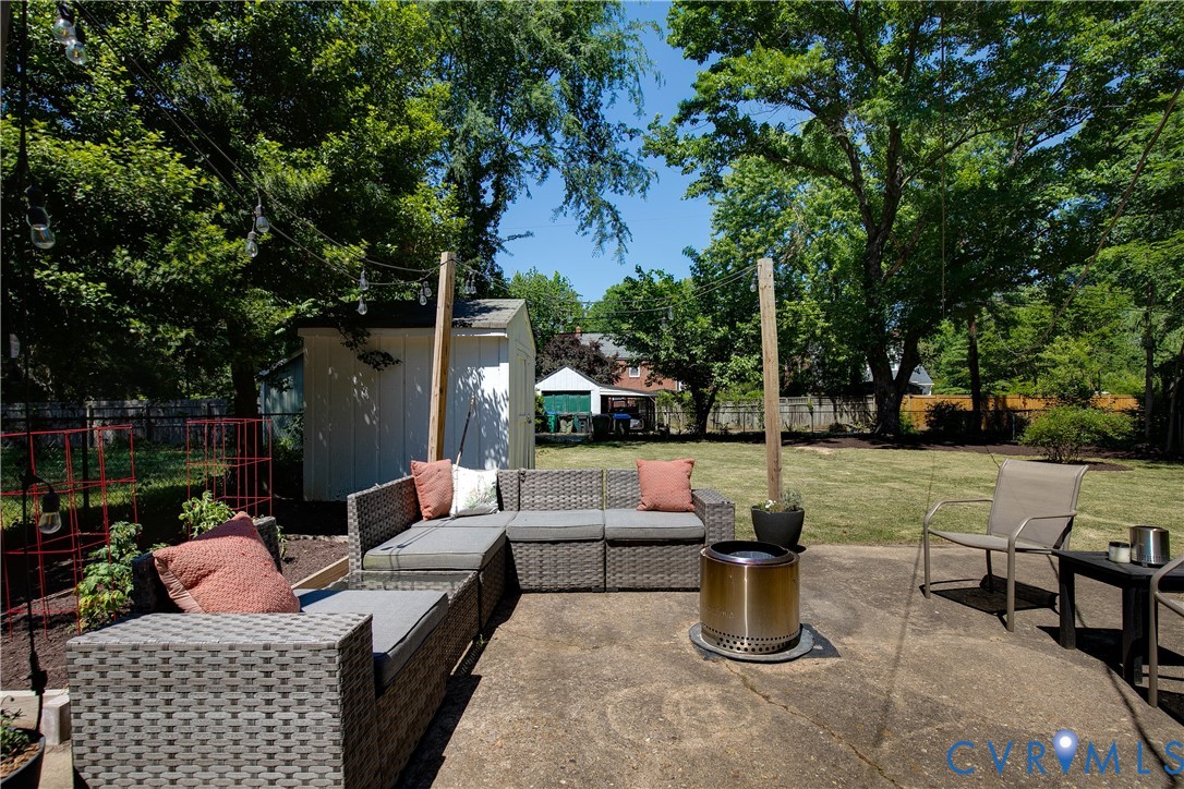1514 Wentbridge Road Richmond, VA 23227 - Photo 27 of 32 1514 Wentbridge Road - patio