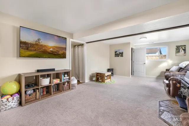 $369,000 | 1160 South Haskett Street, Mountain Home, ID 83647